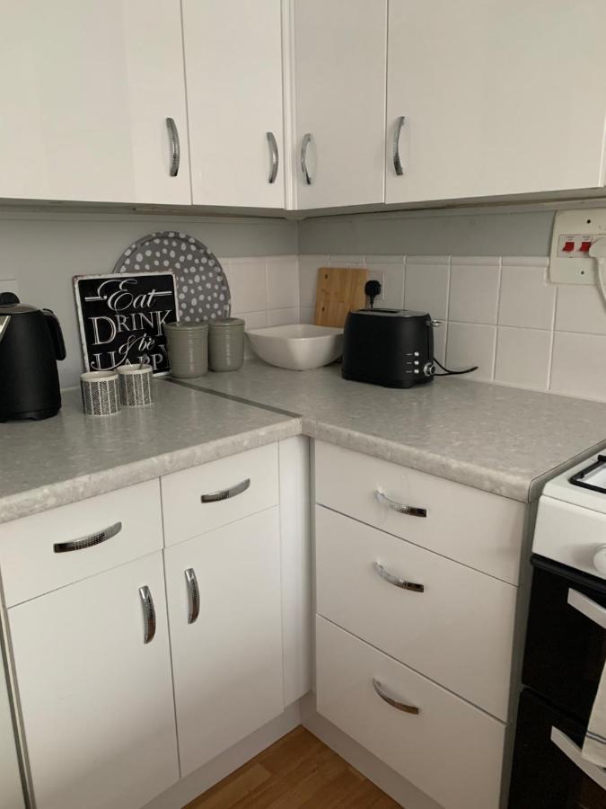 The Hideaway, Calm, Cozy, Dog Friendly Retreat Apartamento Cheltenham Exterior foto